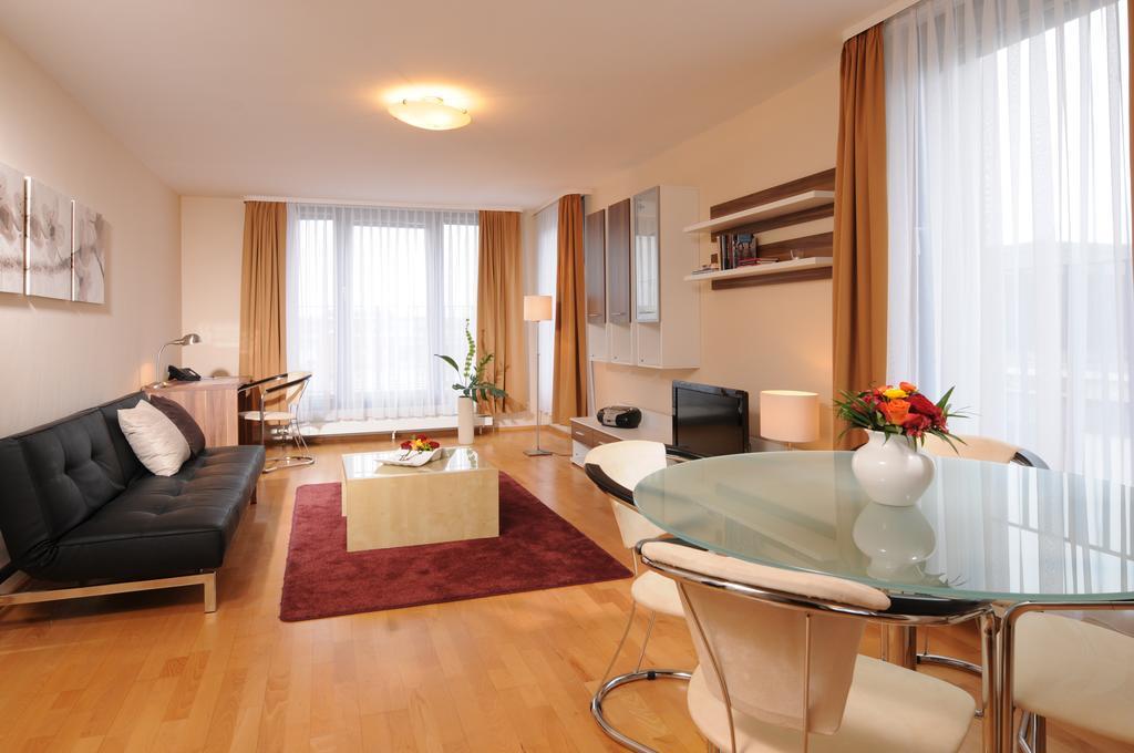 Aparthotel Residenz Am Deutschen Theater Berlin Ngoại thất bức ảnh